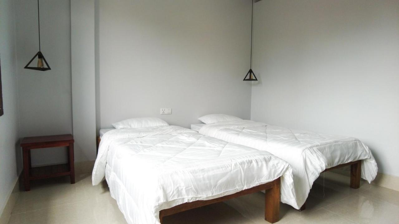 Pteas Kumae Hotel เสียมราฐ ภายนอก รูปภาพ